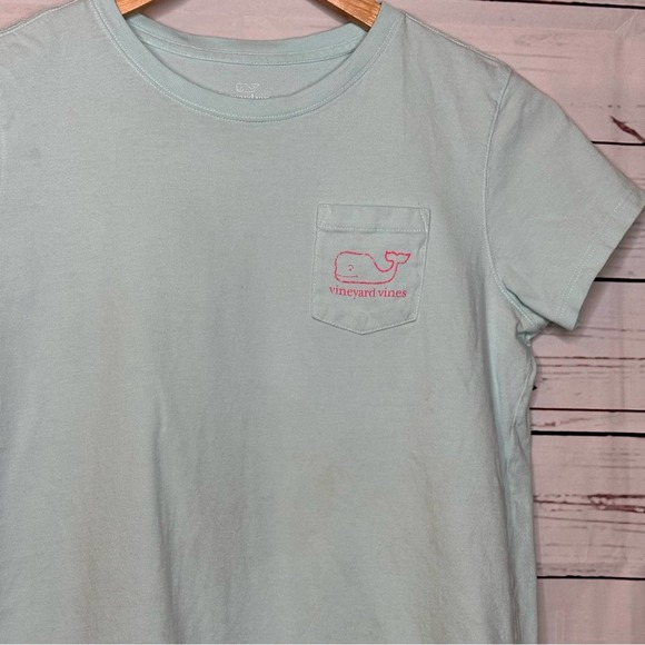 Vineyard Vines | Whale Logo Front Pocket Tee with Logo on Back - Picture 2 of 7